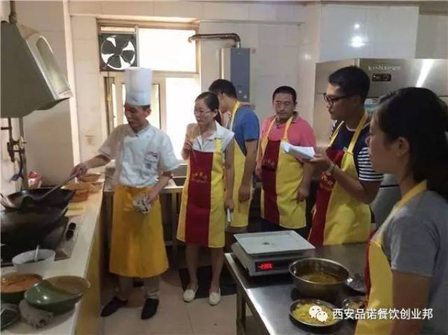 揭秘「祖食爷」加盟 一站式服务为何成为餐饮创业的金钥匙？
